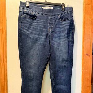 Levi Strauss Pull-On Super Skinny - Size 12 (W31)